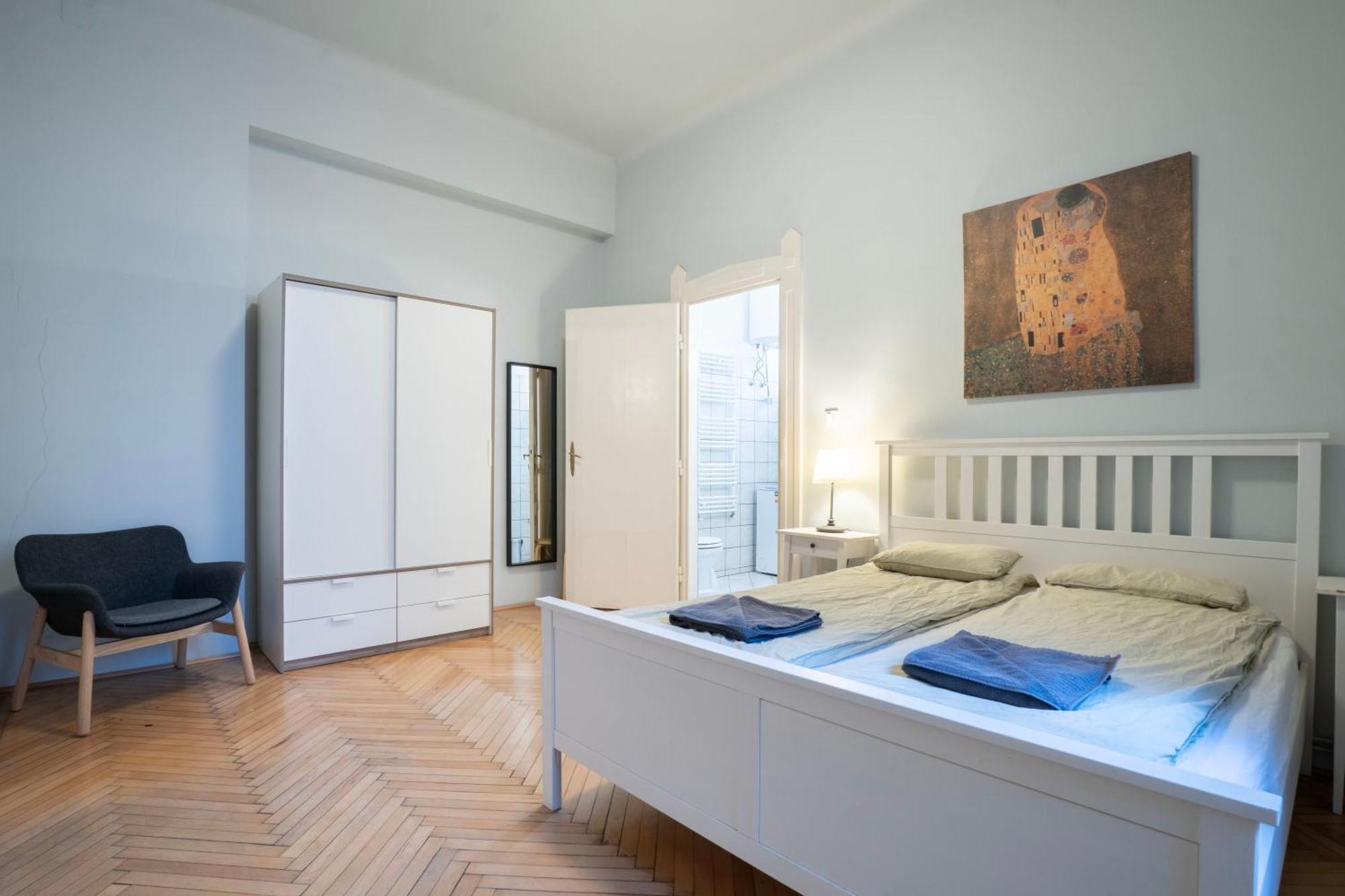Super Comfort Apartment With 3 Rooms Next To Opera Budapeste Exterior foto