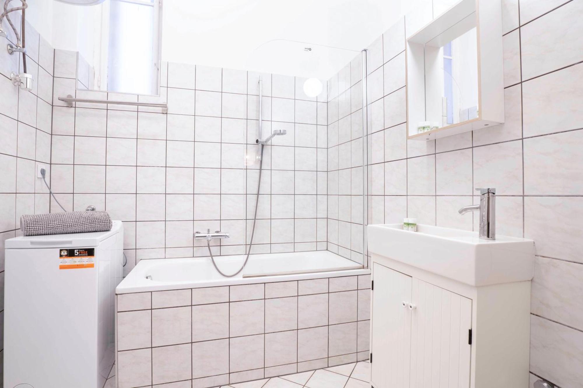 Super Comfort Apartment With 3 Rooms Next To Opera Budapeste Exterior foto